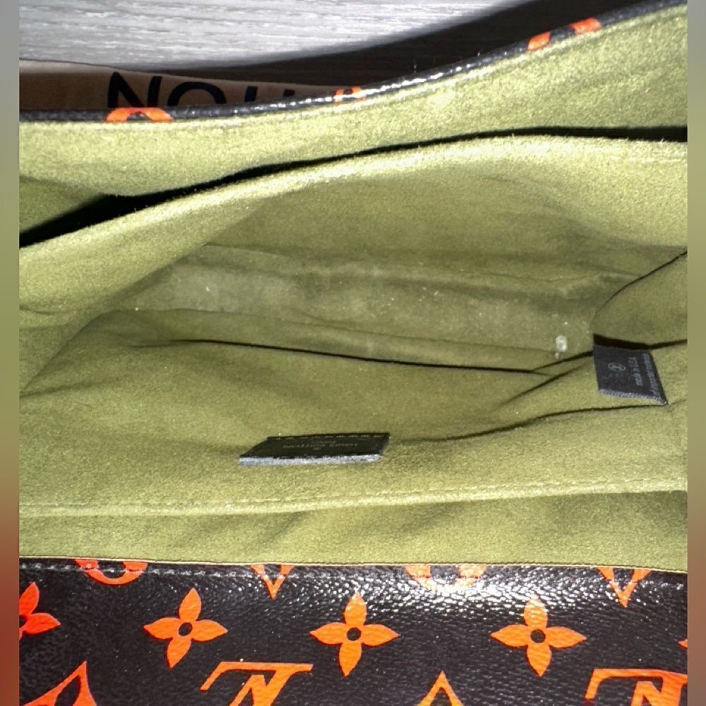 Louis Vuitton Limited Edition Monogram Infrarouge Canvas Pochette Metis - Picture 11 of 16